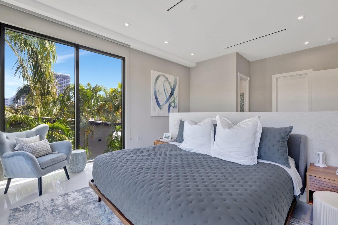 Seven Isles - Residential