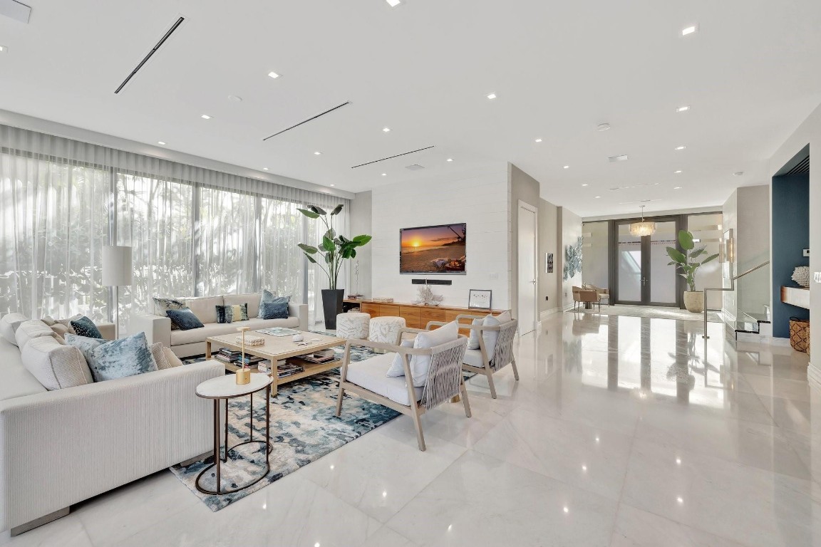 Seven Isles - Residential