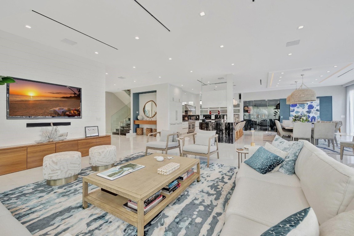 Seven Isles - Residential