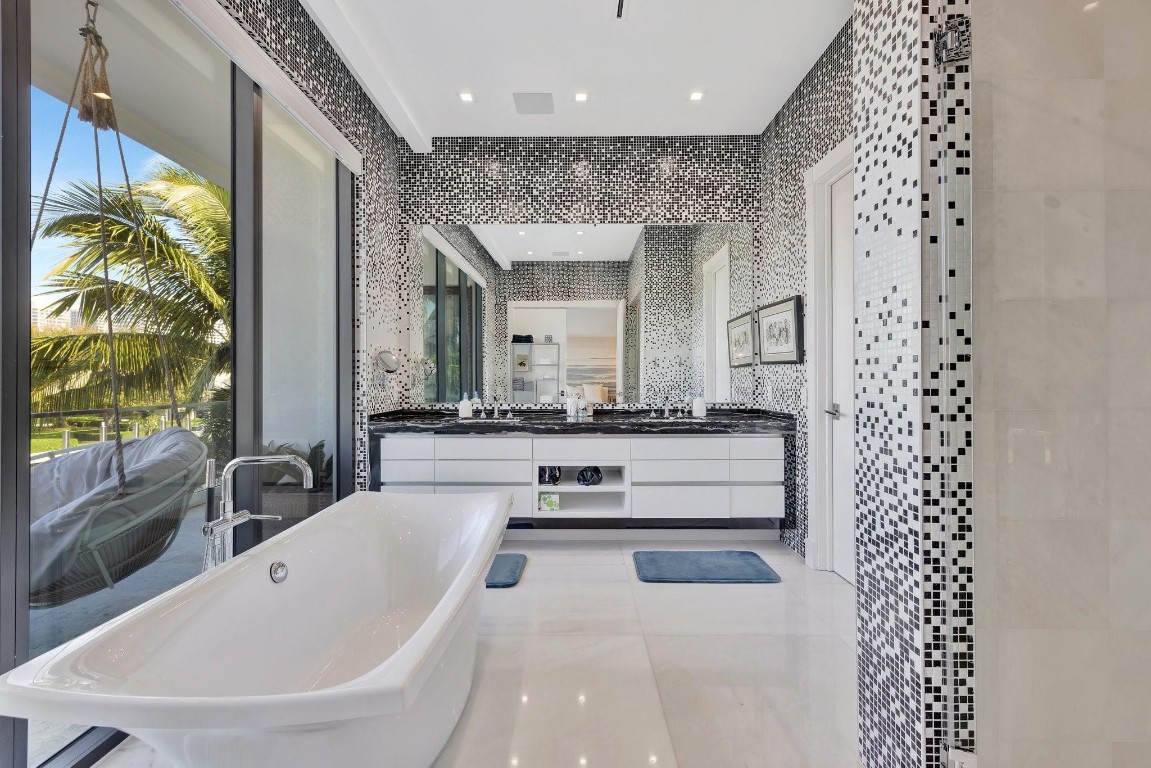 Seven Isles - Residential