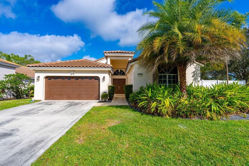 Photo of 3955 Sabal Lakes Road, Delray Beach, FL 33445 (MLS # F10548785)