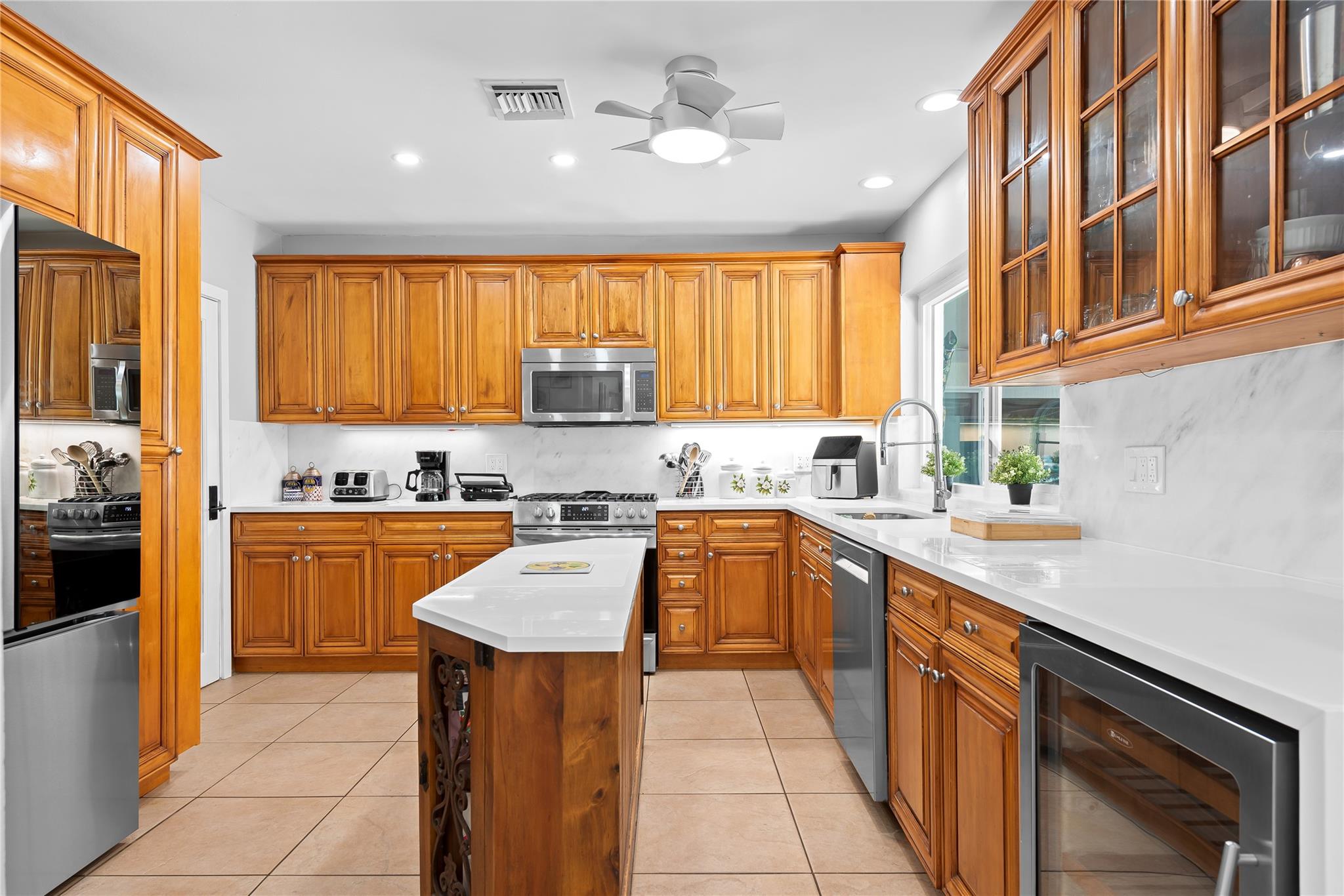 Hollywood Lakes Sec 1-32 - Residential