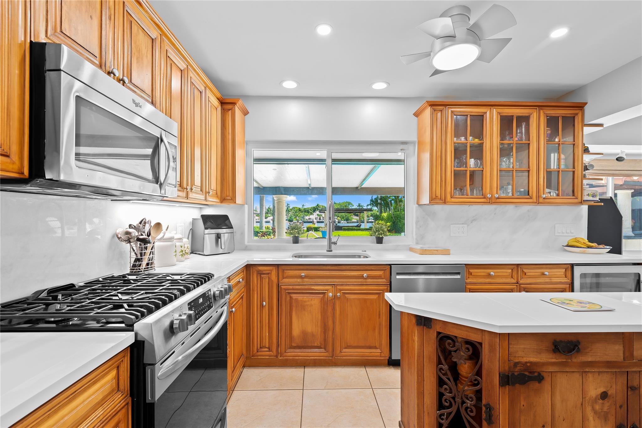 Hollywood Lakes Sec 1-32 - Residential