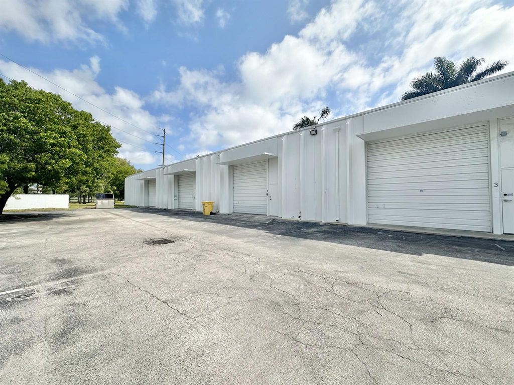 Photo of 2611 Mercer Avenue #5 &amp; 6, West Palm Beach, FL (MLS # R10996205)