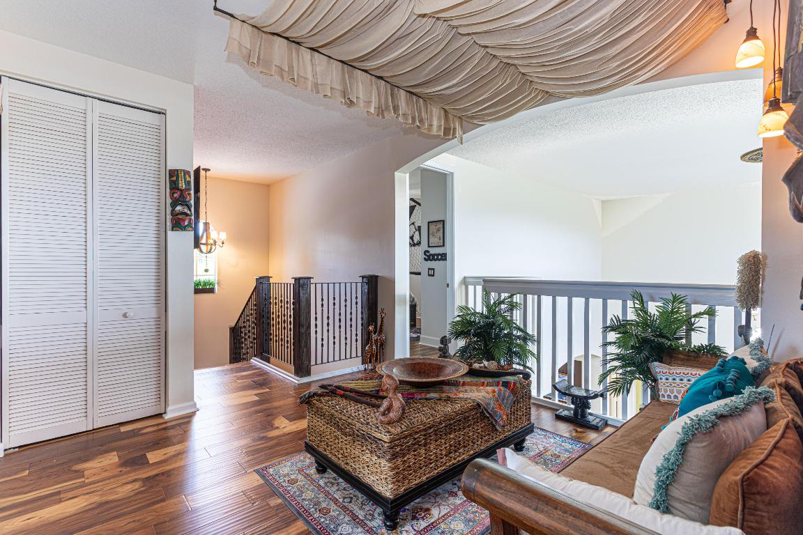 MADISON GREEN 1 - Residential