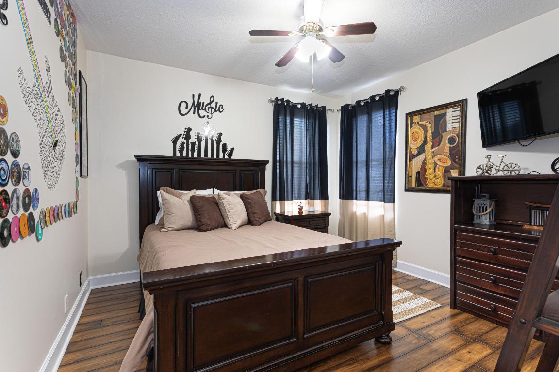 MADISON GREEN 1 - Residential