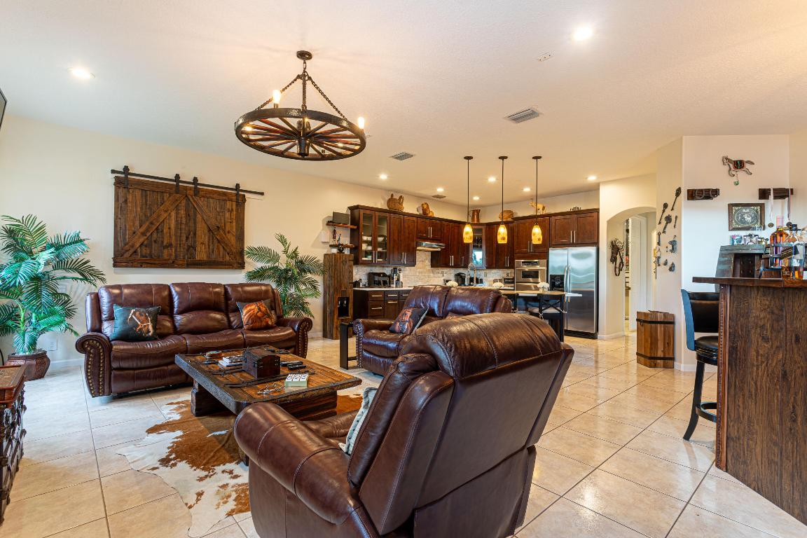 MADISON GREEN 1 - Residential