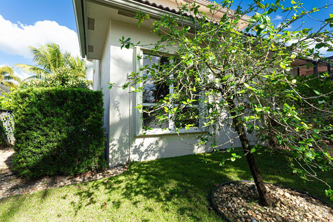 MADISON GREEN 1 - Residential