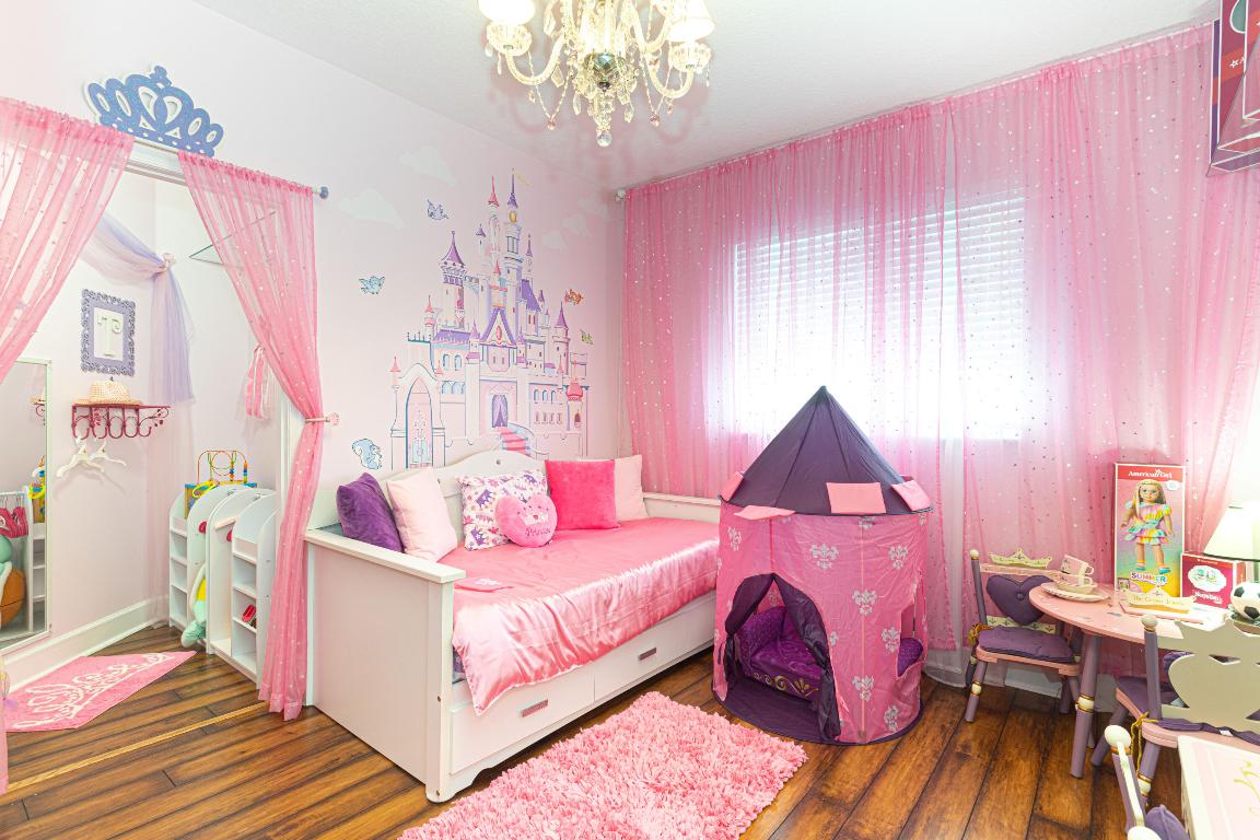 MADISON GREEN 1 - Residential