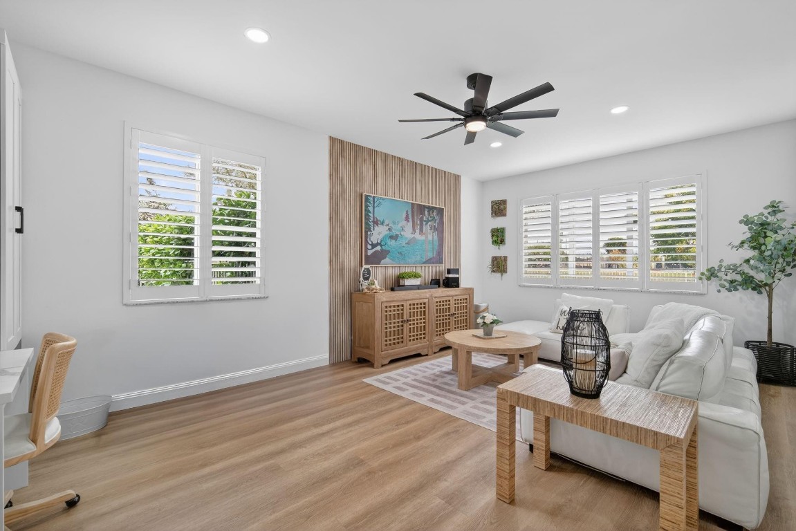 BANYAN TRAILS - Residential