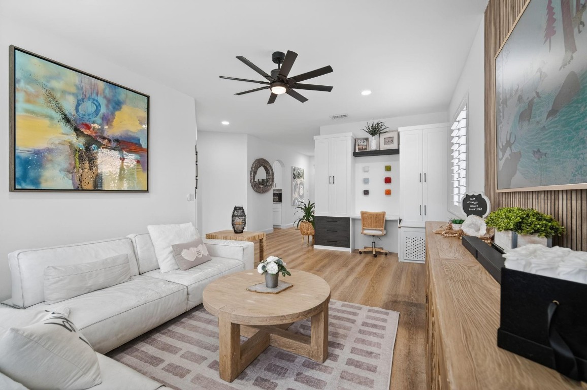 BANYAN TRAILS - Residential