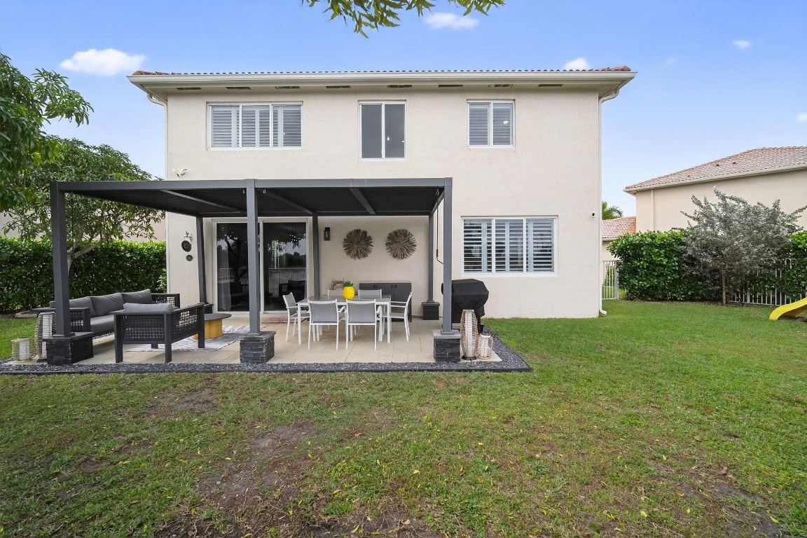 BANYAN TRAILS - Residential