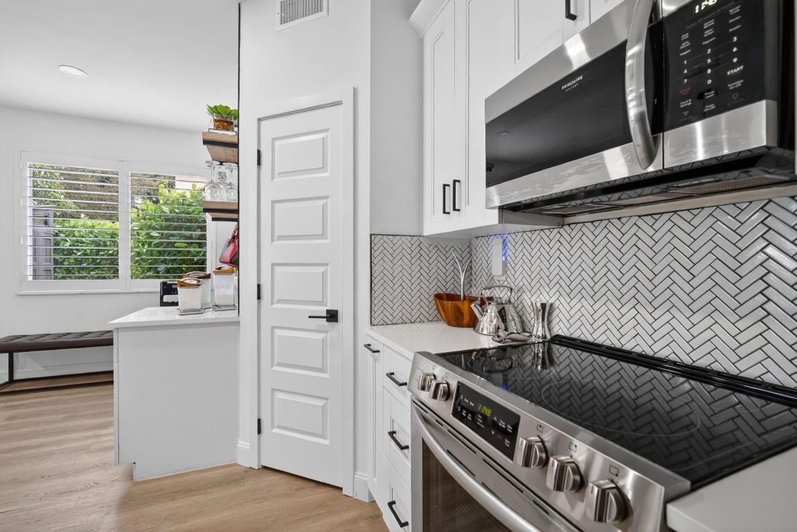 BANYAN TRAILS - Residential