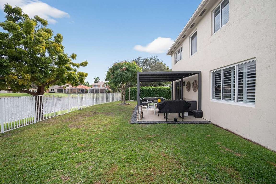 BANYAN TRAILS - Residential