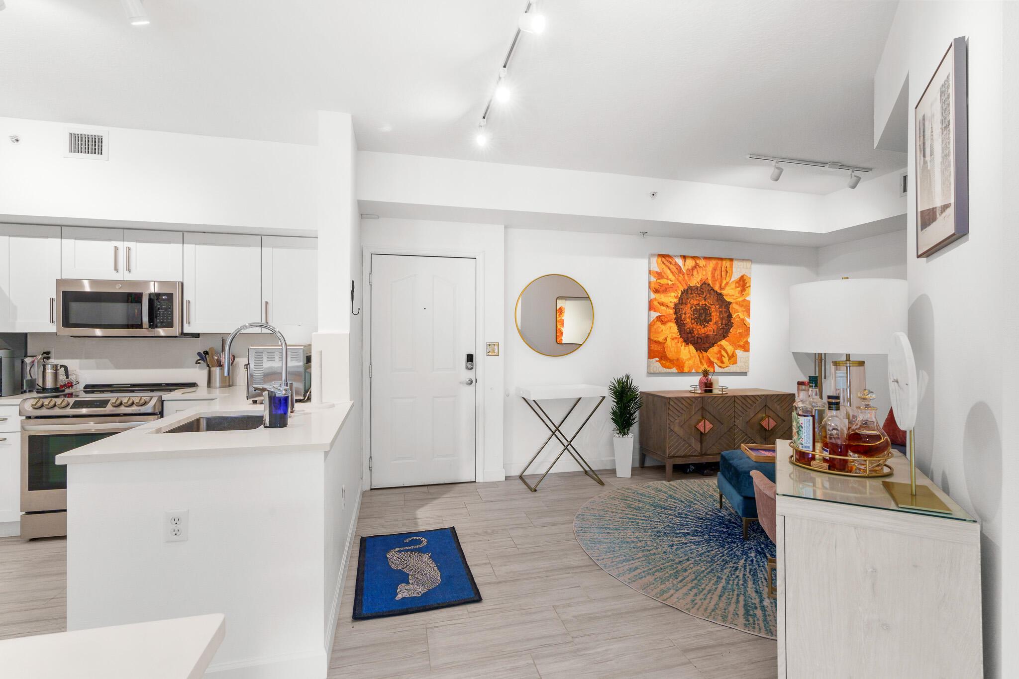 PINEAPPLE GROVE VILLAGE C - Residential Lease