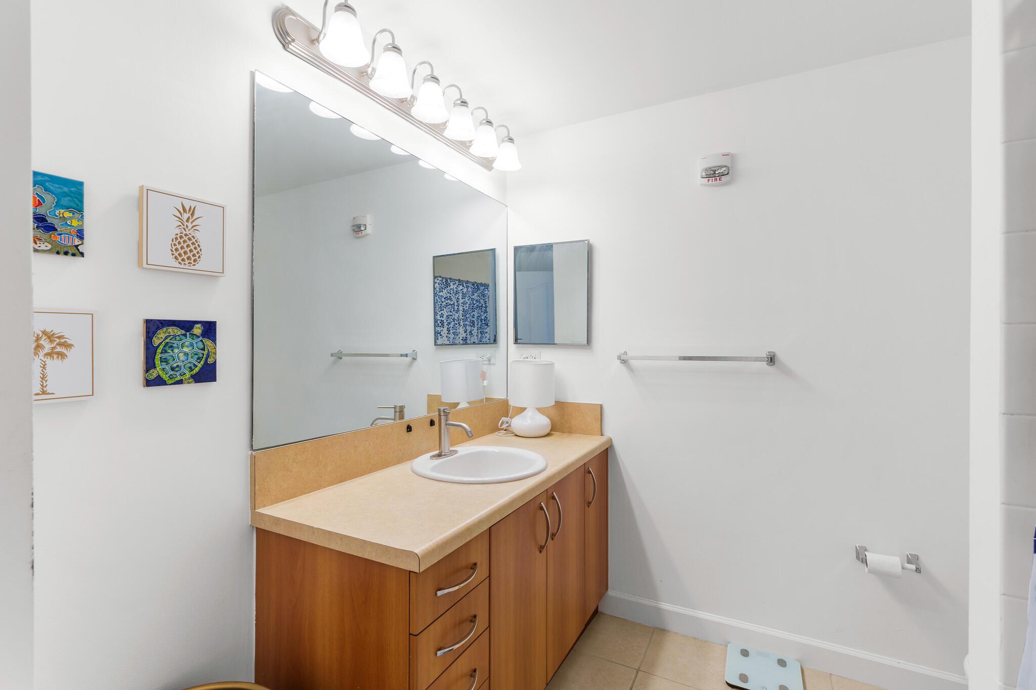 PINEAPPLE GROVE VILLAGE C - Residential Lease