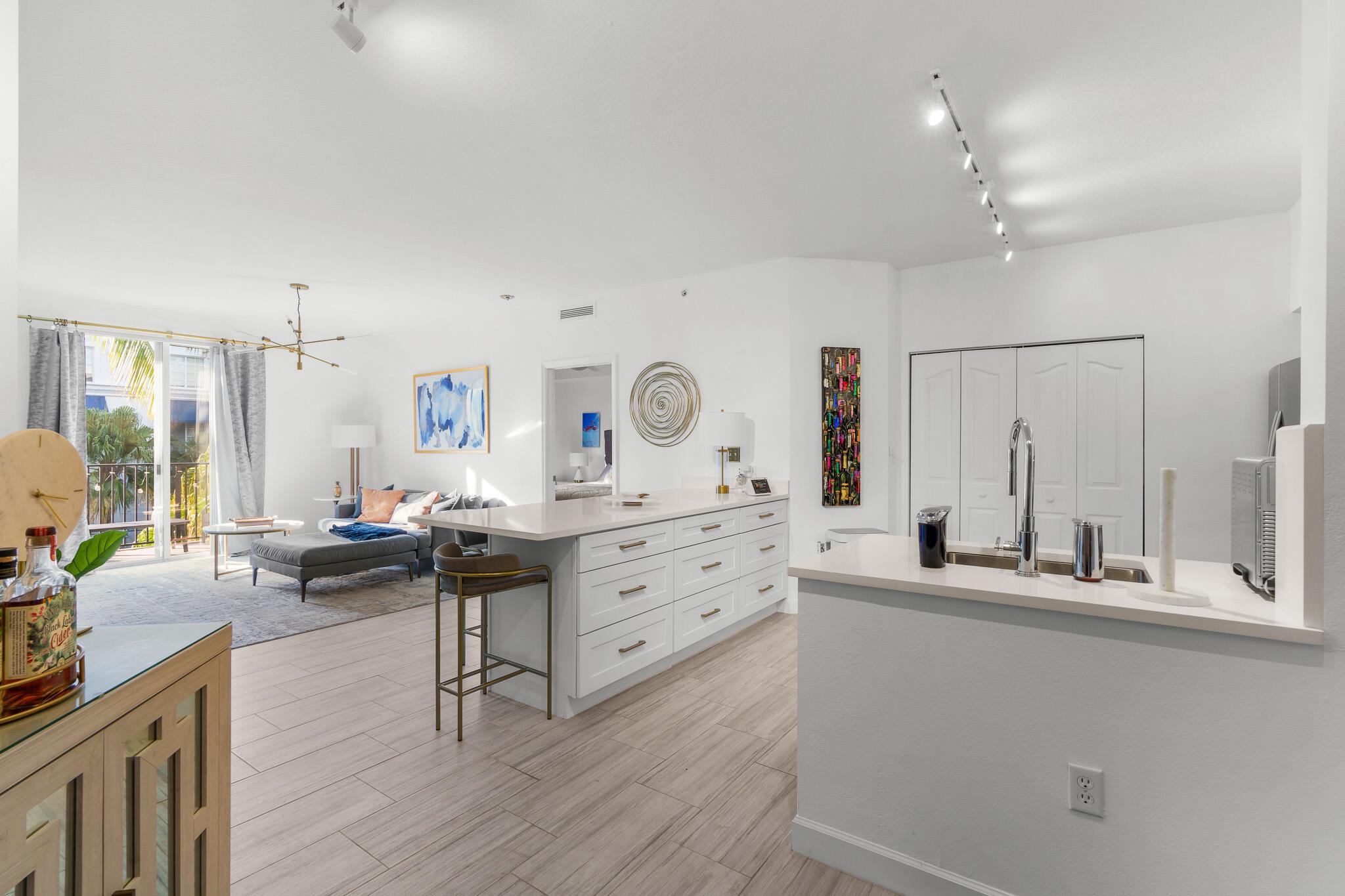 PINEAPPLE GROVE VILLAGE C - Residential Lease