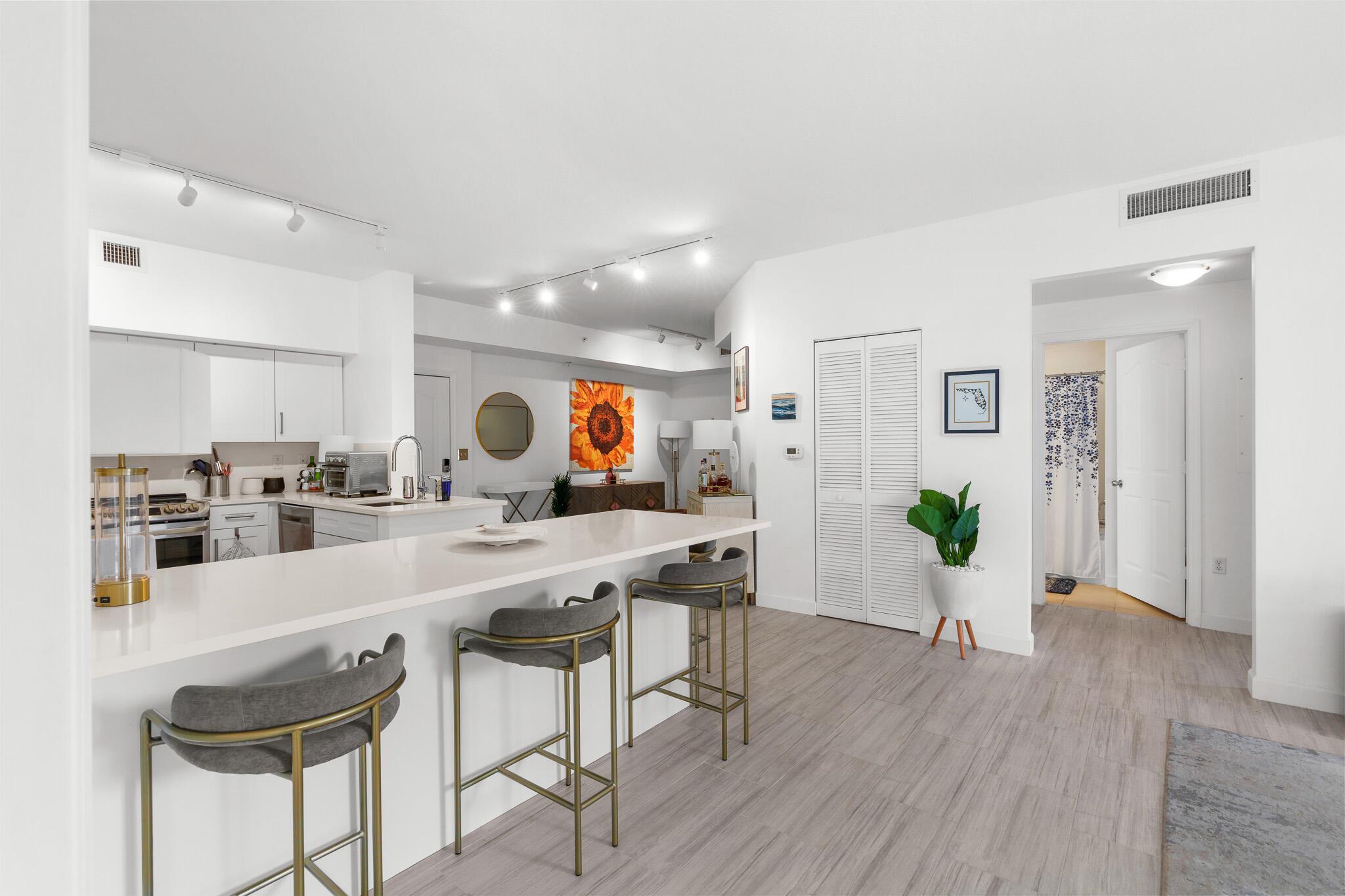 PINEAPPLE GROVE VILLAGE C - Residential Lease