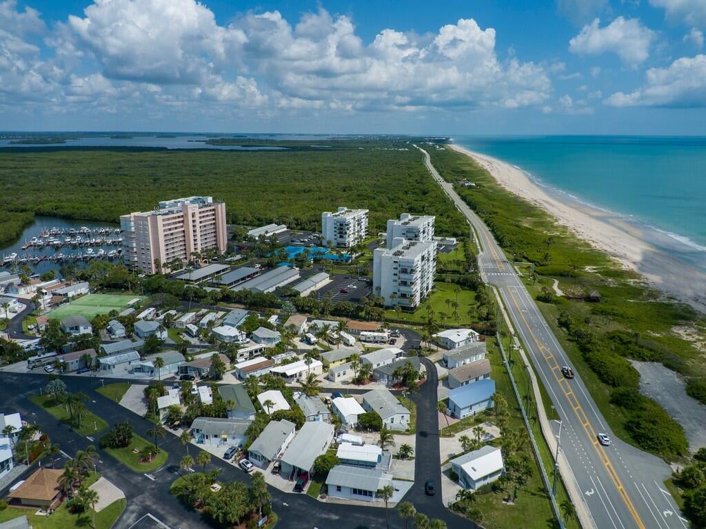 5163 N Hwy A1A