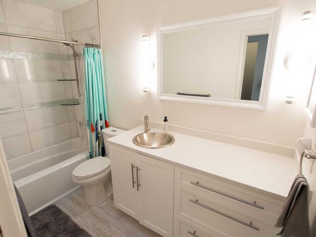 Photo of 929 SE 13th Street #7, Fort Lauderdale, FL 33316 (MLS # F10511005)