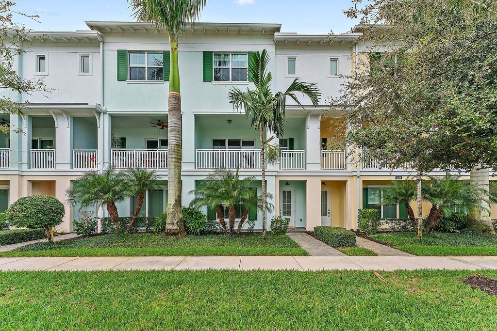 Photo of 4137 Faraday Way, Palm Beach Gardens, FL 33418 (MLS # R10940298)