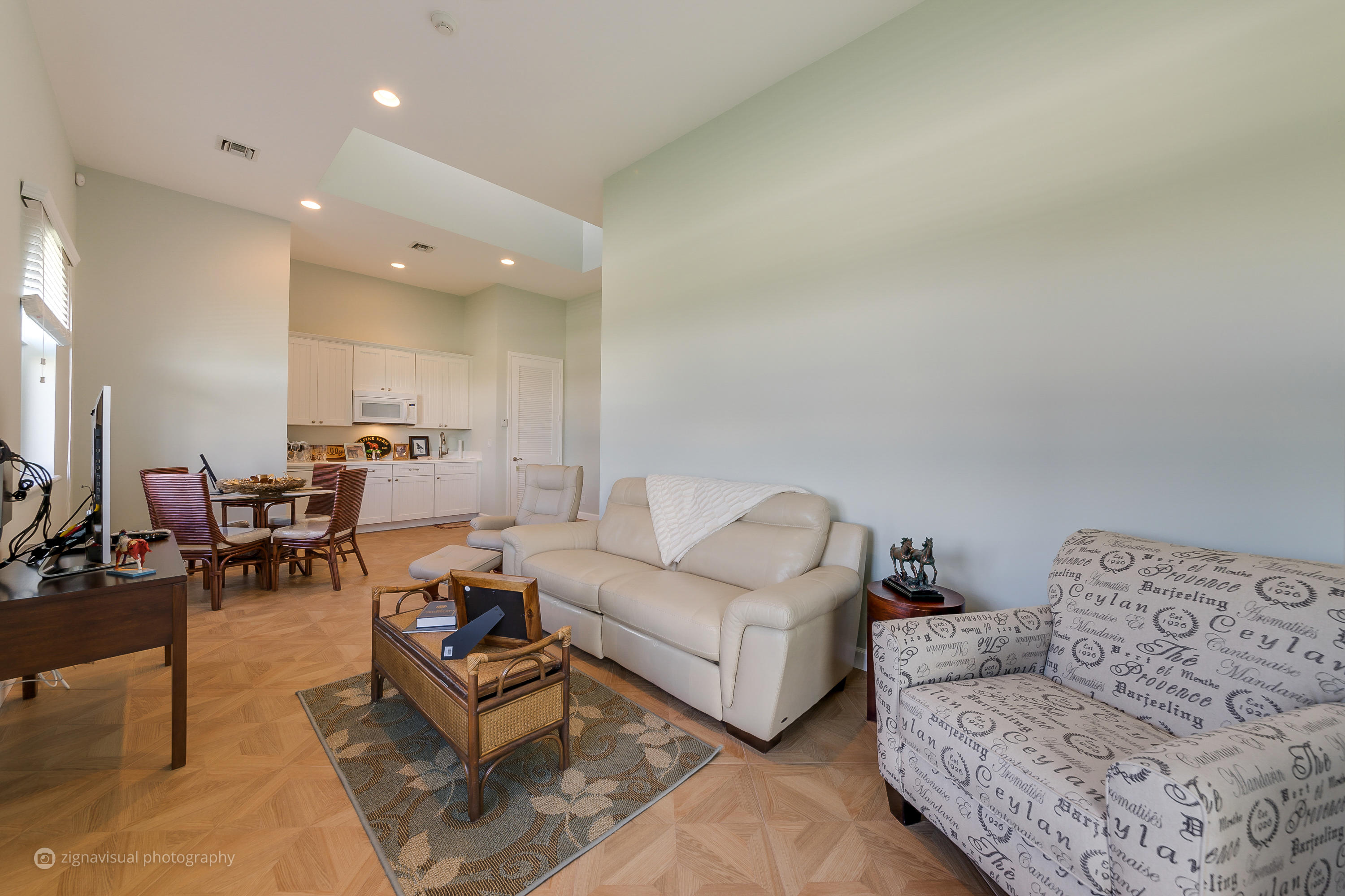 FARMS AT EQUESTRIAN CLUB - Residential