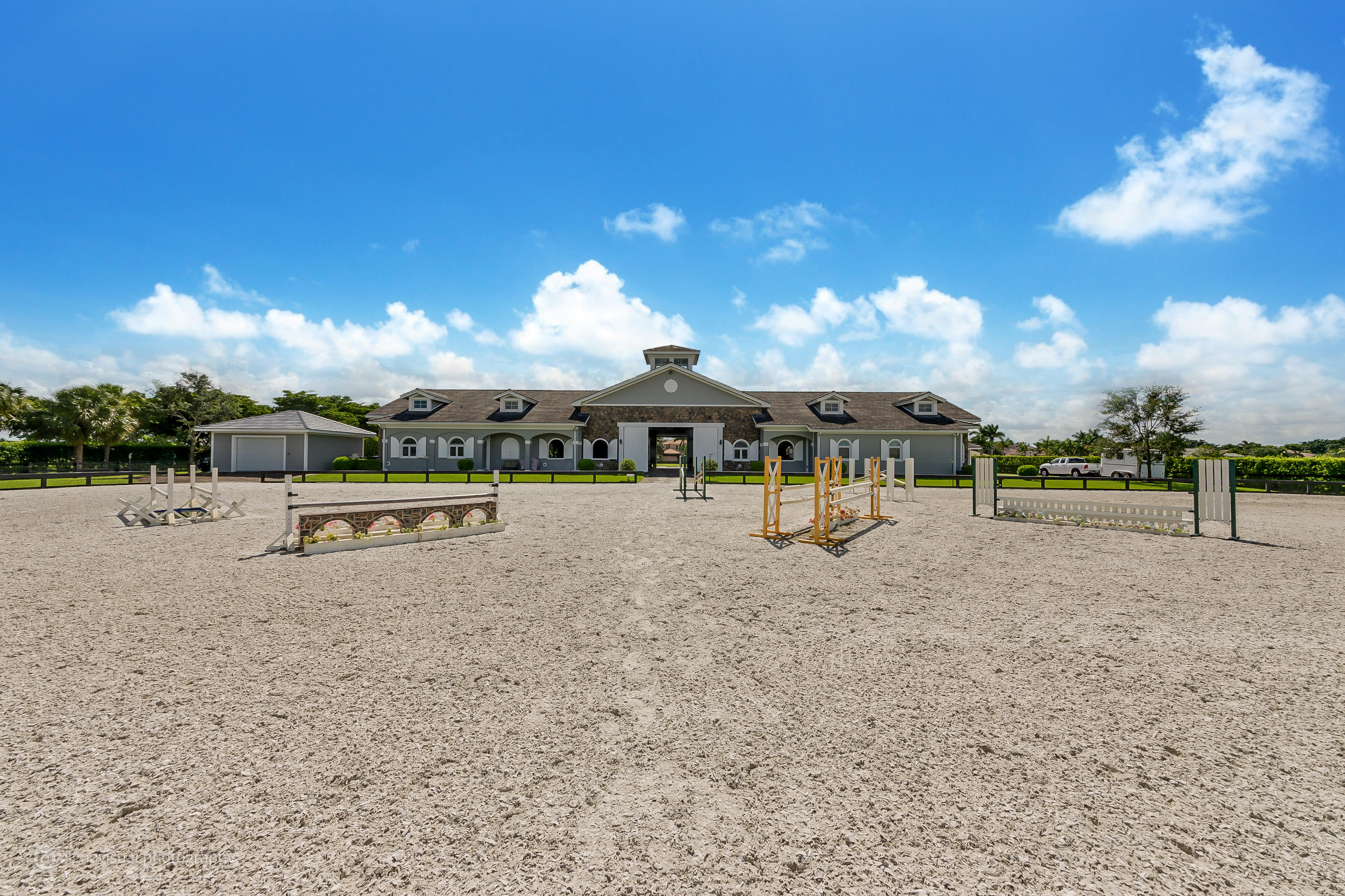 FARMS AT EQUESTRIAN CLUB - Residential