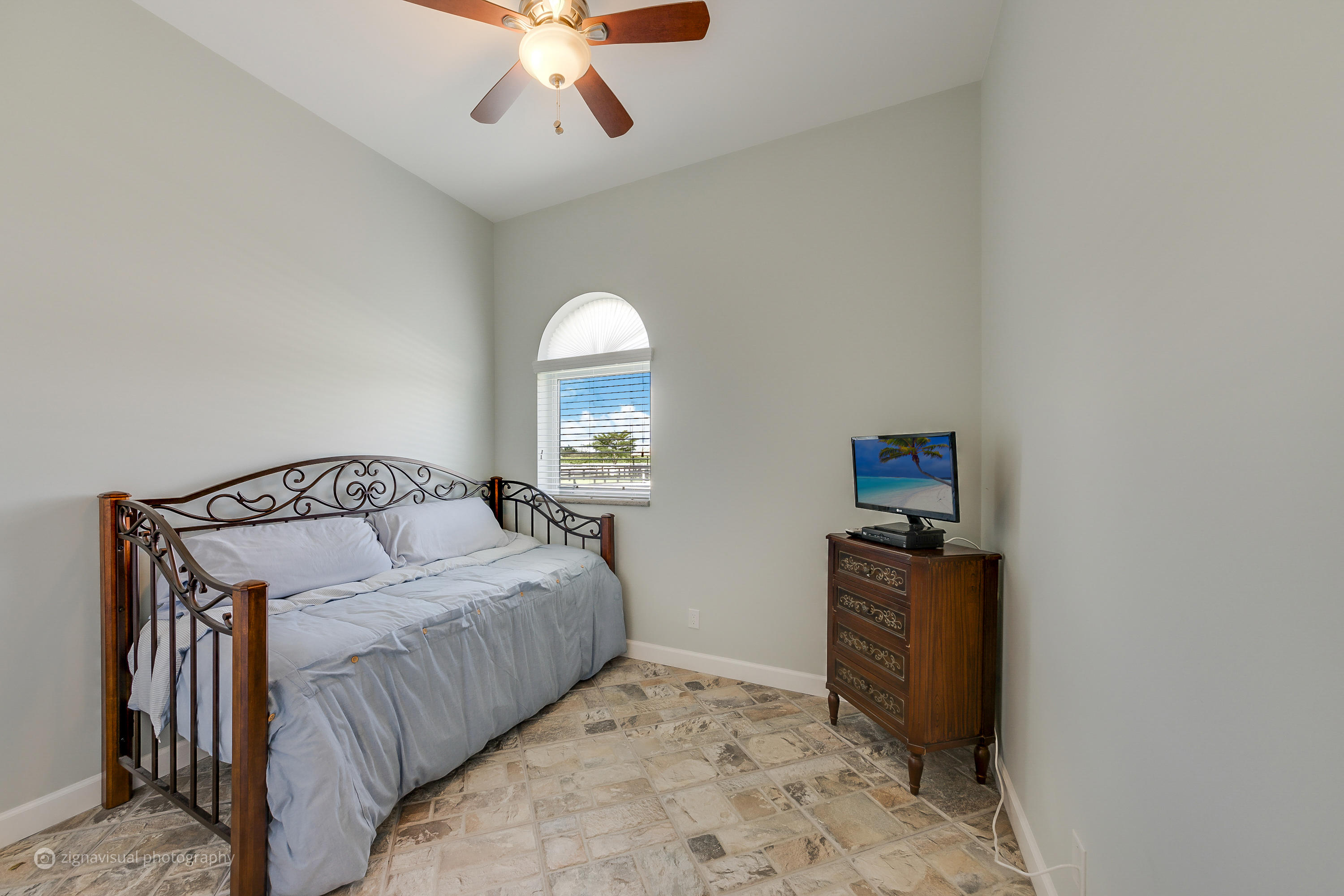 FARMS AT EQUESTRIAN CLUB - Residential