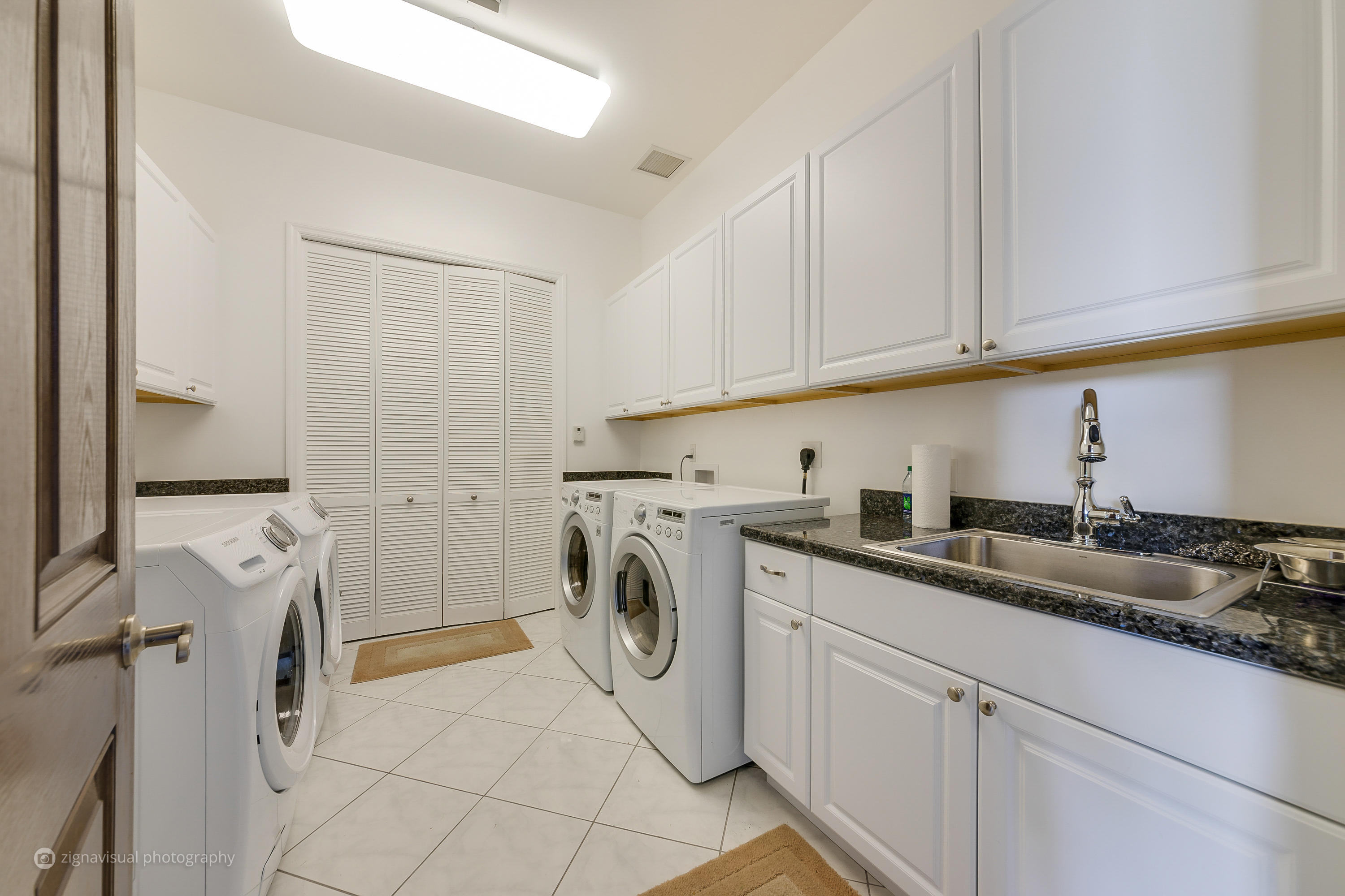 FARMS AT EQUESTRIAN CLUB - Residential