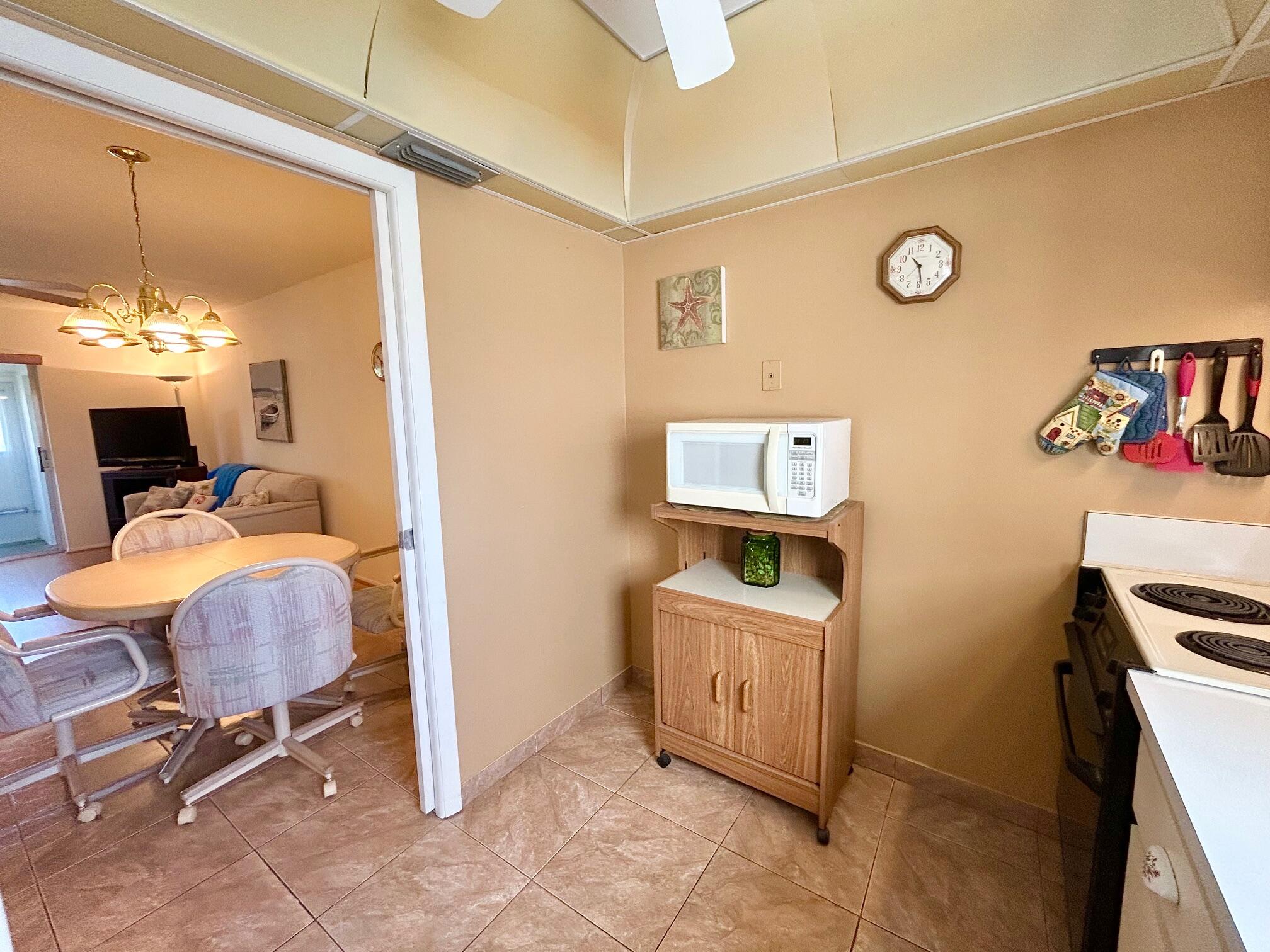 2976 Crosley Drive E J