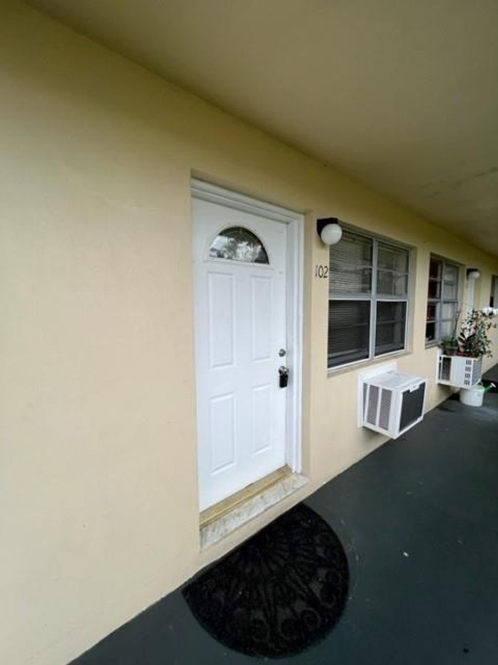 Photo of 801 S Federal Highway #102, Lake Worth Beach, FL 33460 (MLS # F10442881)