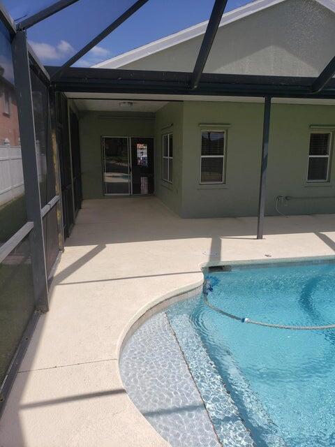 LANSDOWNE - Residential Lease