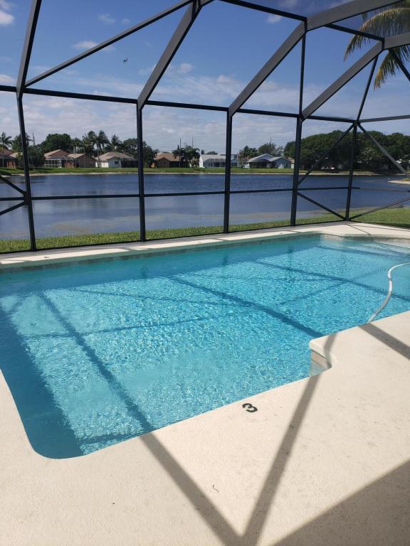 LANSDOWNE - Residential Lease