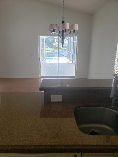 LANSDOWNE - Residential Lease