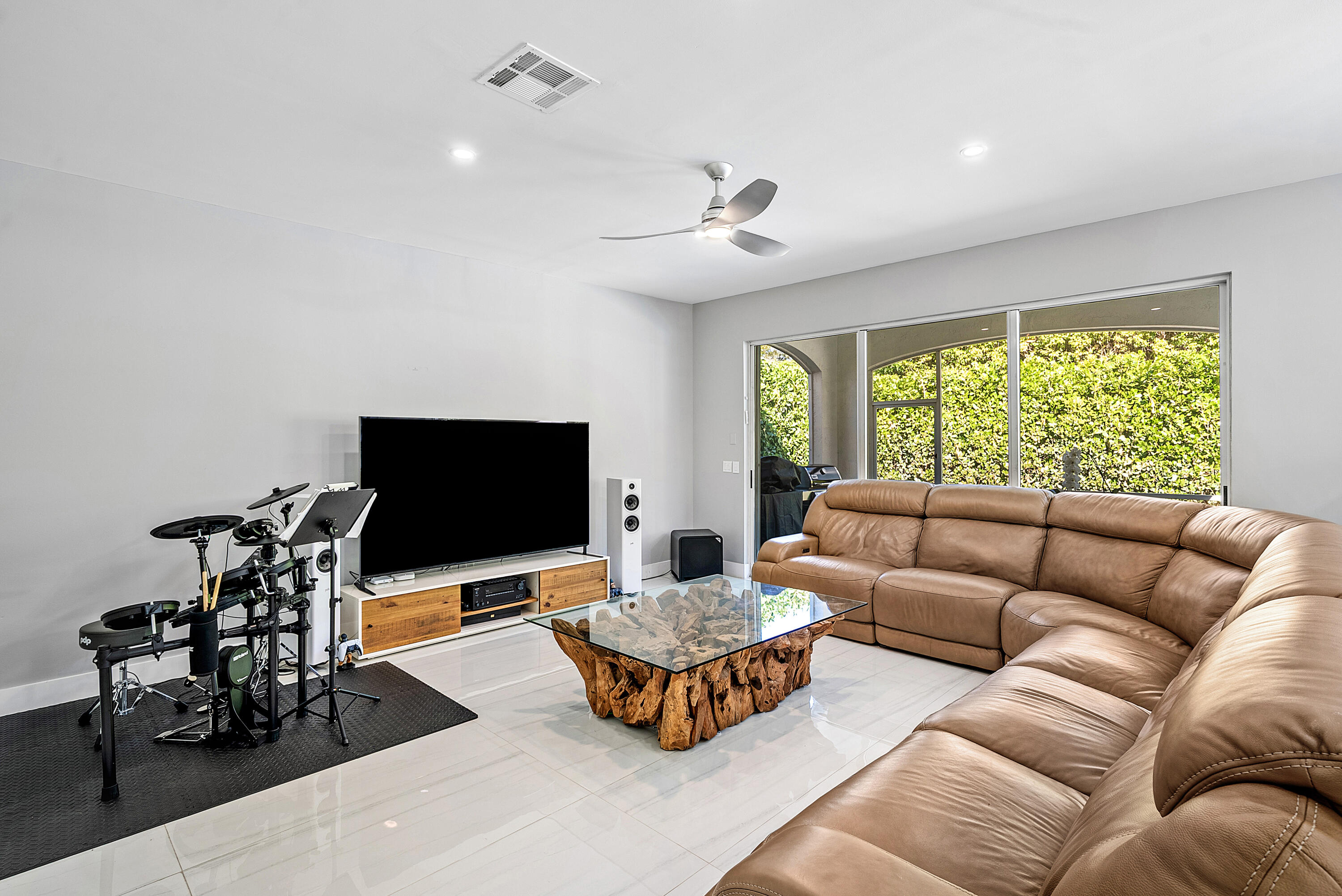 BOCA ISLES SOUTH - Residential