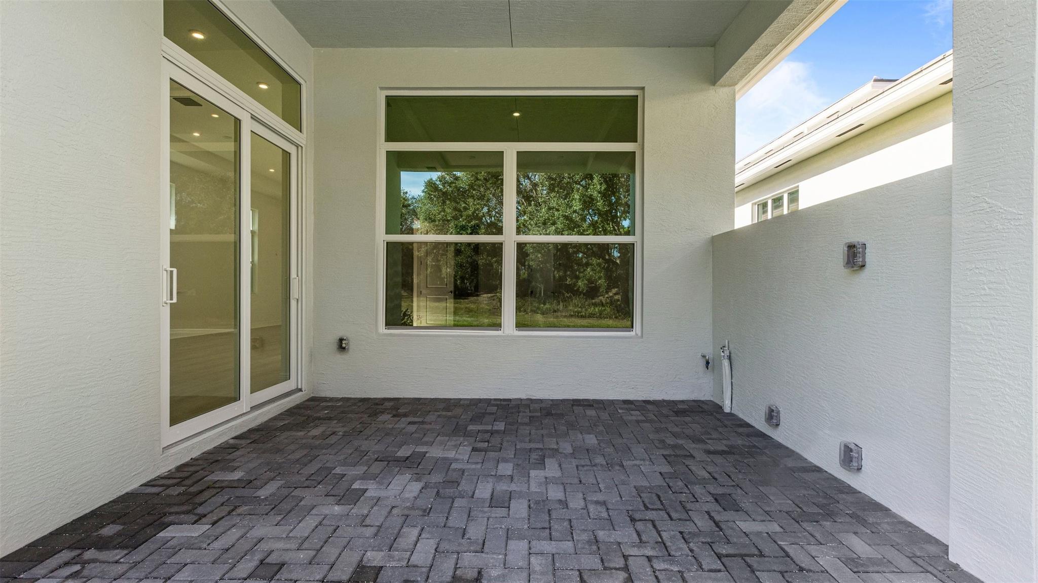 RIVELLA - Residential