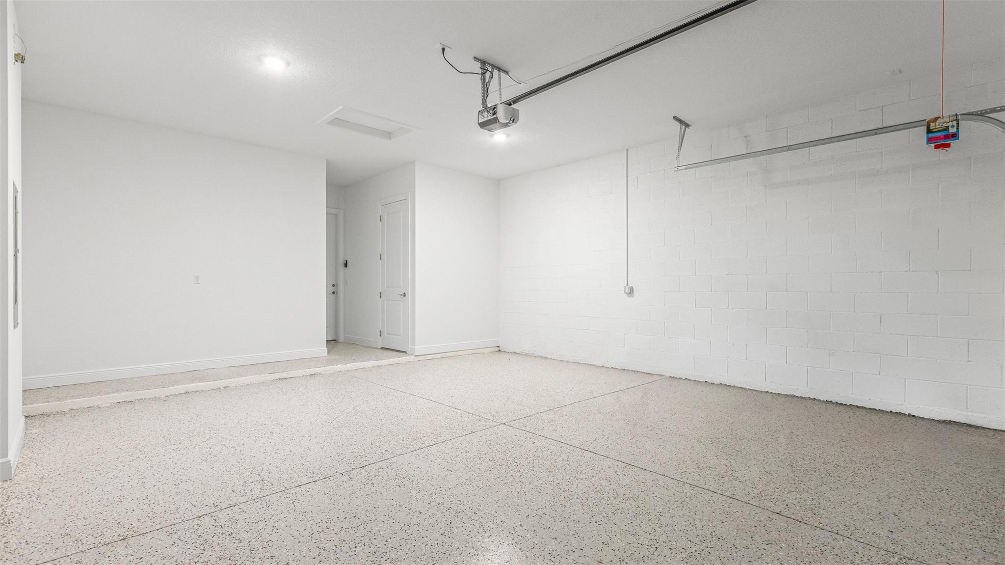 RIVELLA - Residential