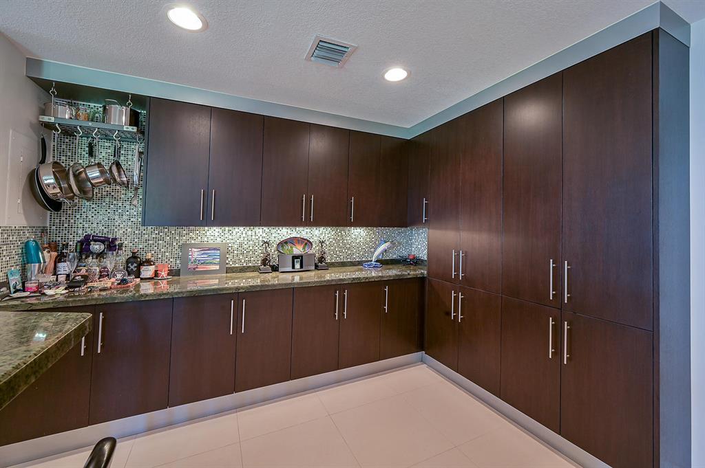 The Yacht Club on the Intracoastal - Residential