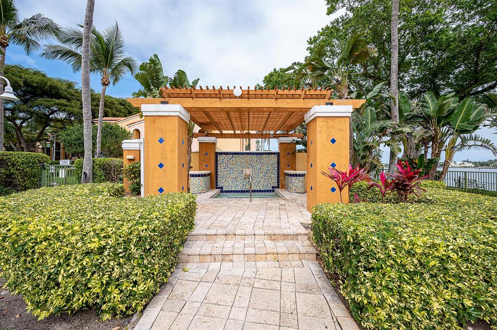 The Yacht Club on the Intracoastal - Residential