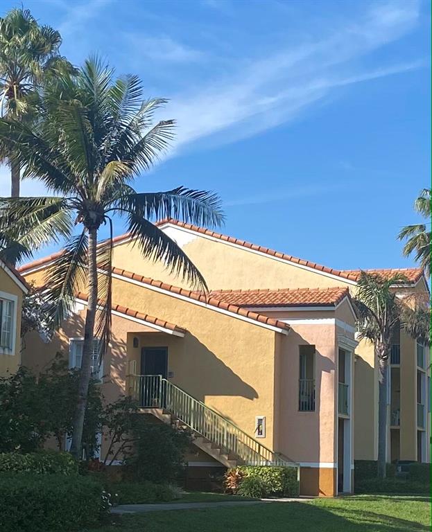 The Yacht Club on the Intracoastal - Residential