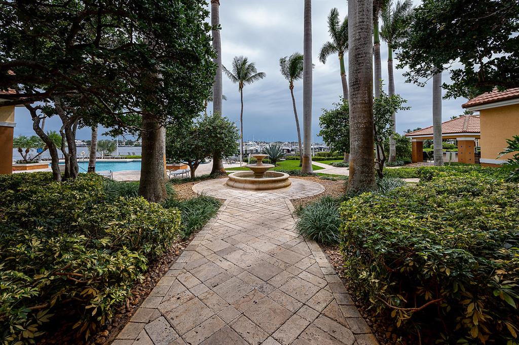 The Yacht Club on the Intracoastal - Residential