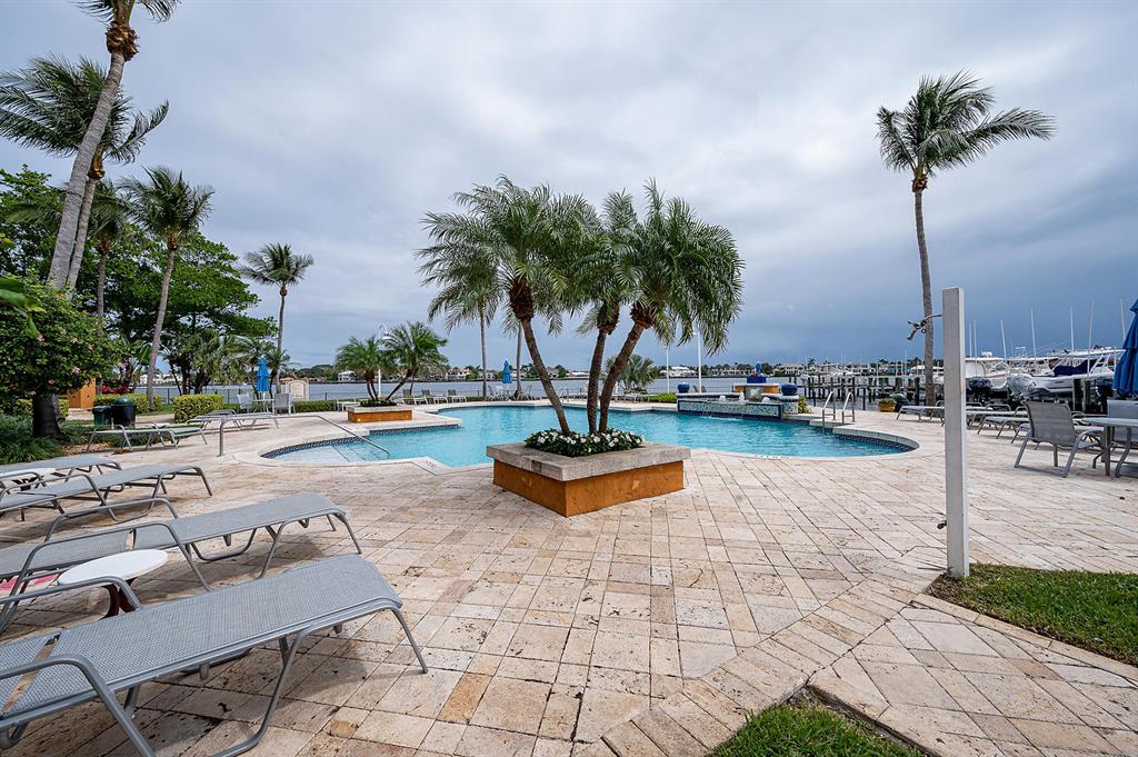 The Yacht Club on the Intracoastal - Residential