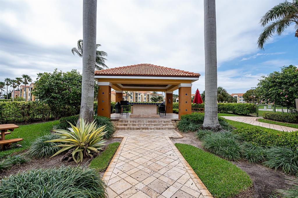 The Yacht Club on the Intracoastal - Residential