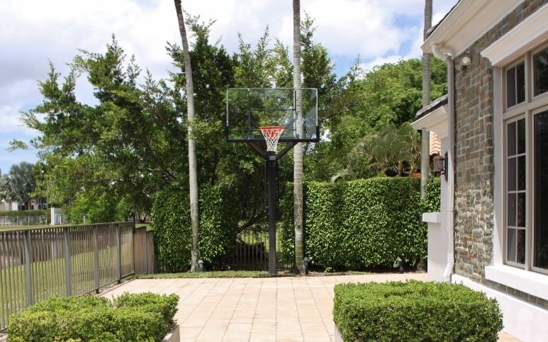 Hamptons - Residential