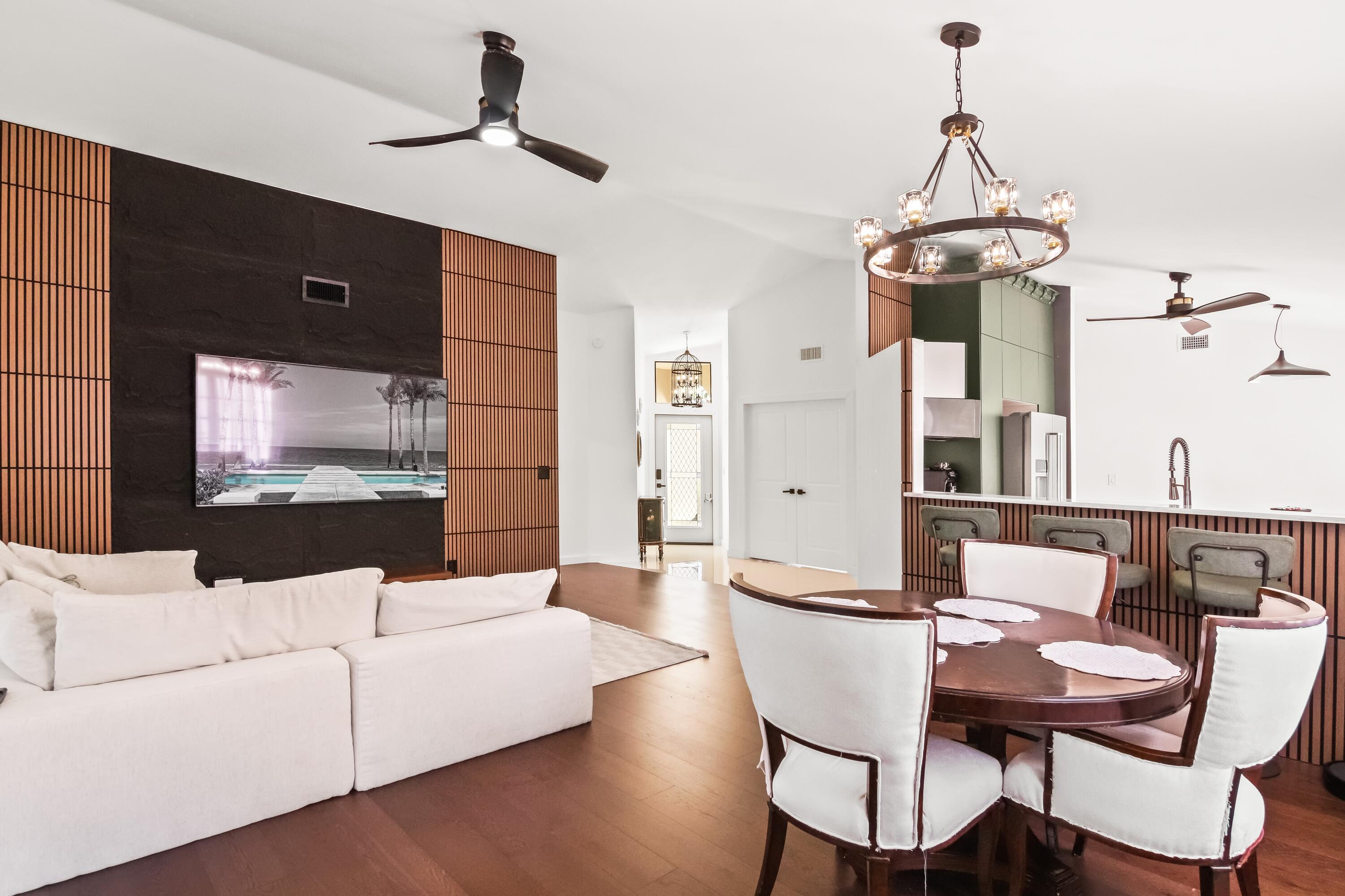 13266 Saint Tropez Circle