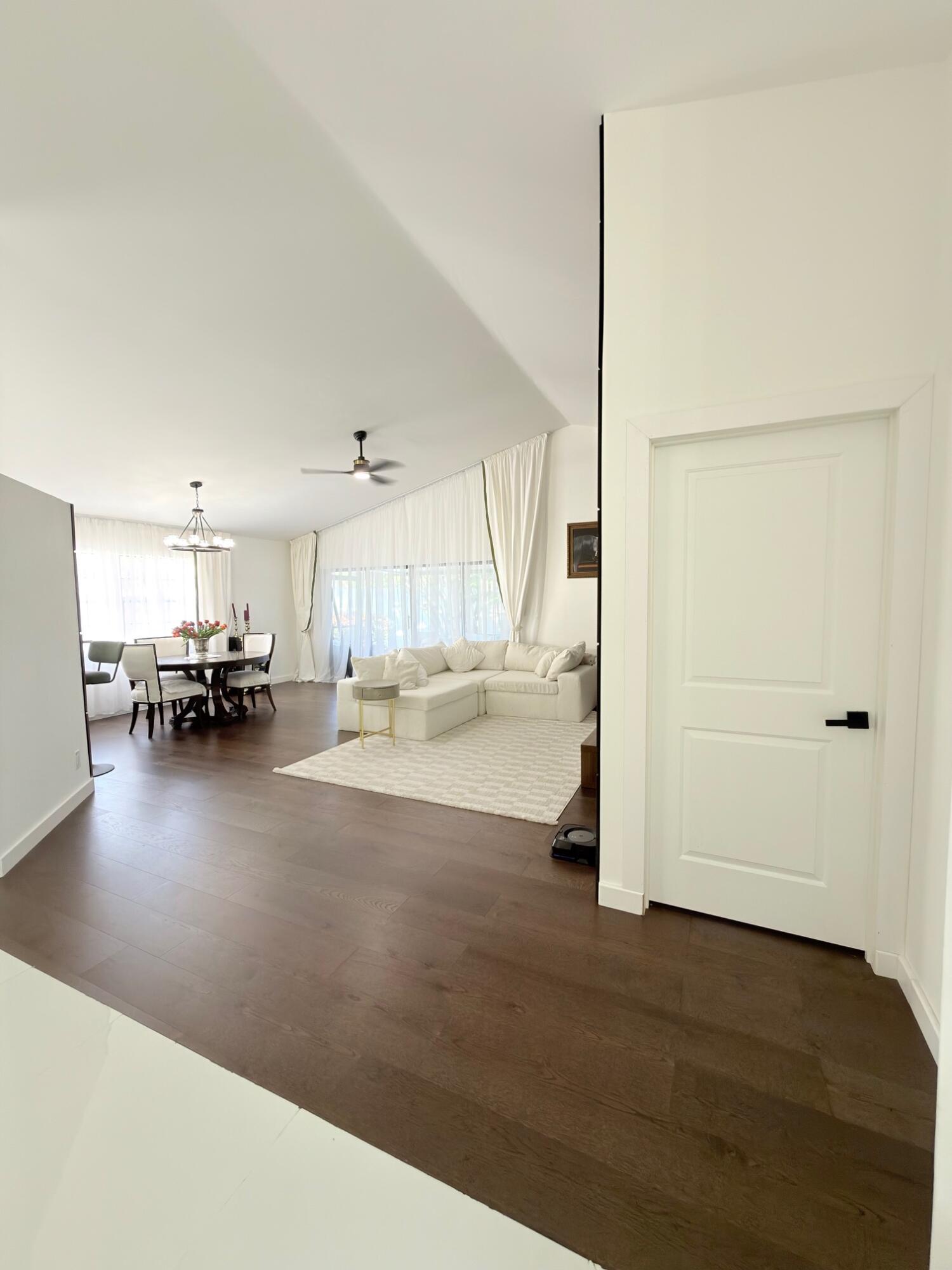 13266 Saint Tropez Circle