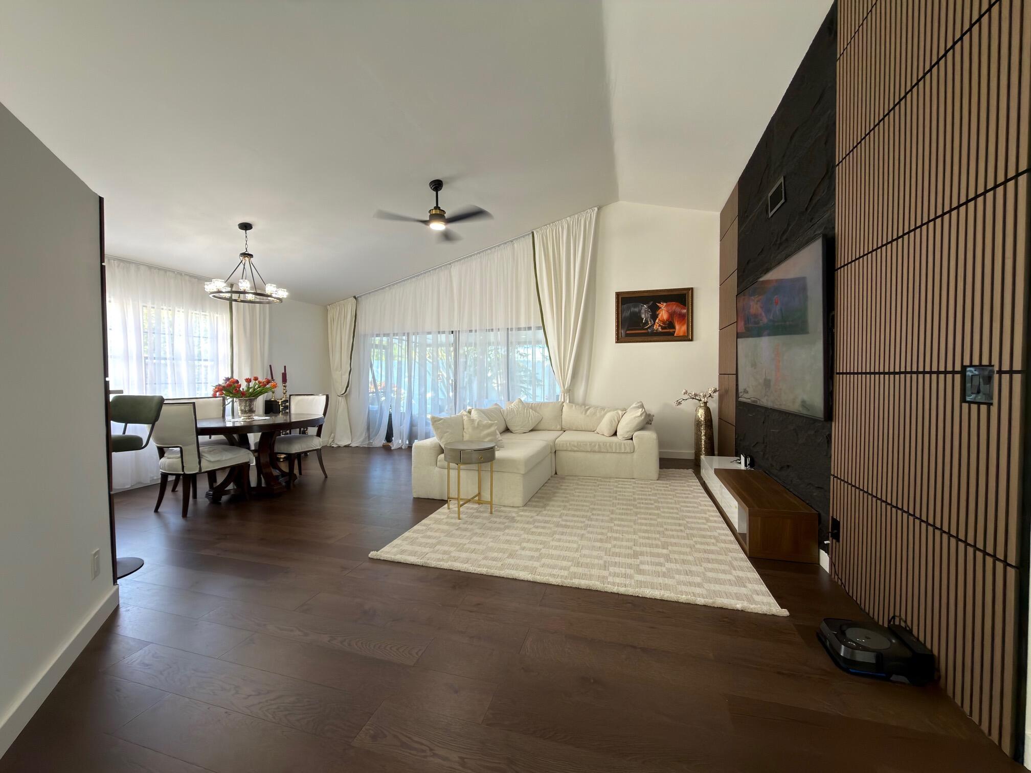 13266 Saint Tropez Circle