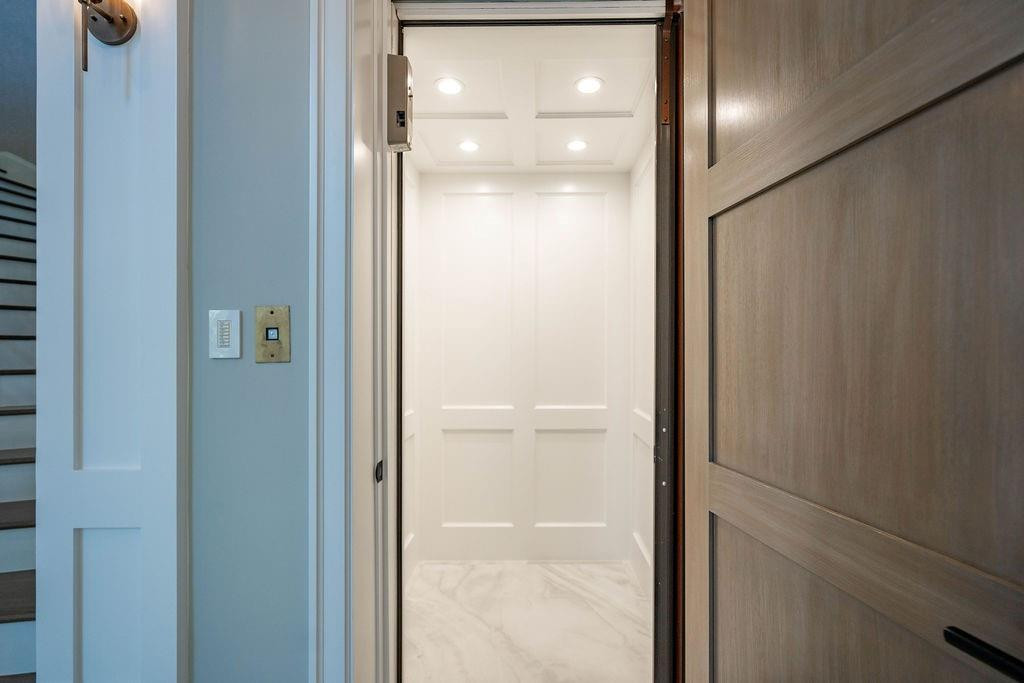 Hillsboro Isles 29-4 B - Residential