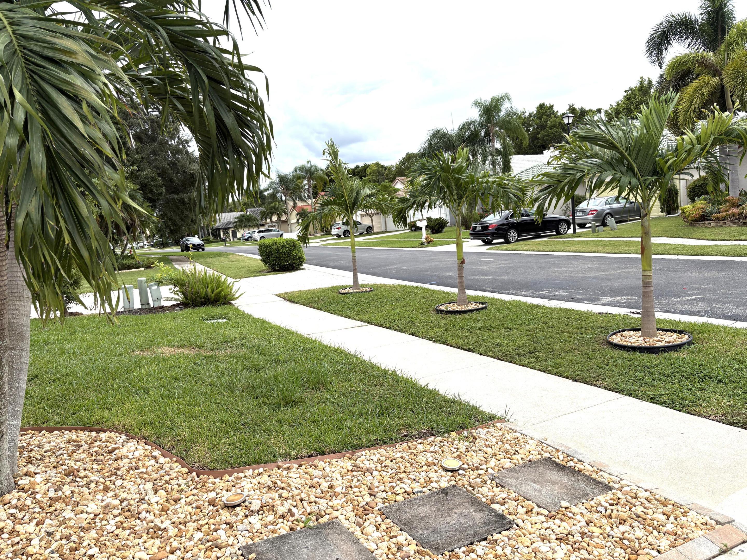 1842 OAK BERRY Circle