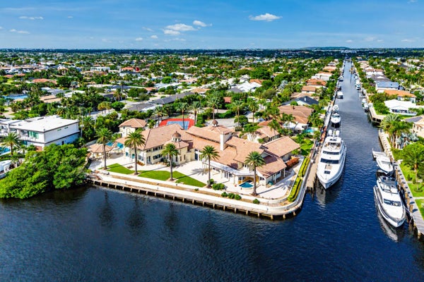 3100 NE 46TH ST, LIGHTHOUSE POINT, FL 33064 - Image d5185b2235f8bfb6176ff6a10ae3ceb2/3005017004